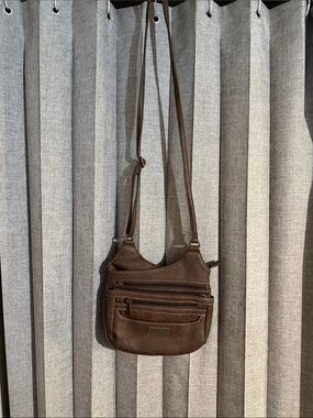 Multisac Brown Leather Crossbody Bag – Casual Everyday Style